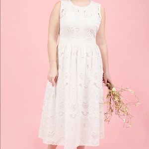 Ivory Modcloth Midi Wedding Dress