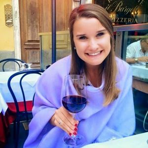 Meet your Posher, Anna