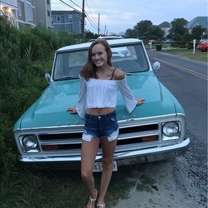 Meet your Posher, Anya