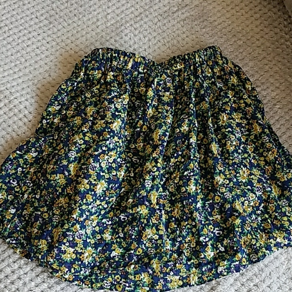 Flowy skirt