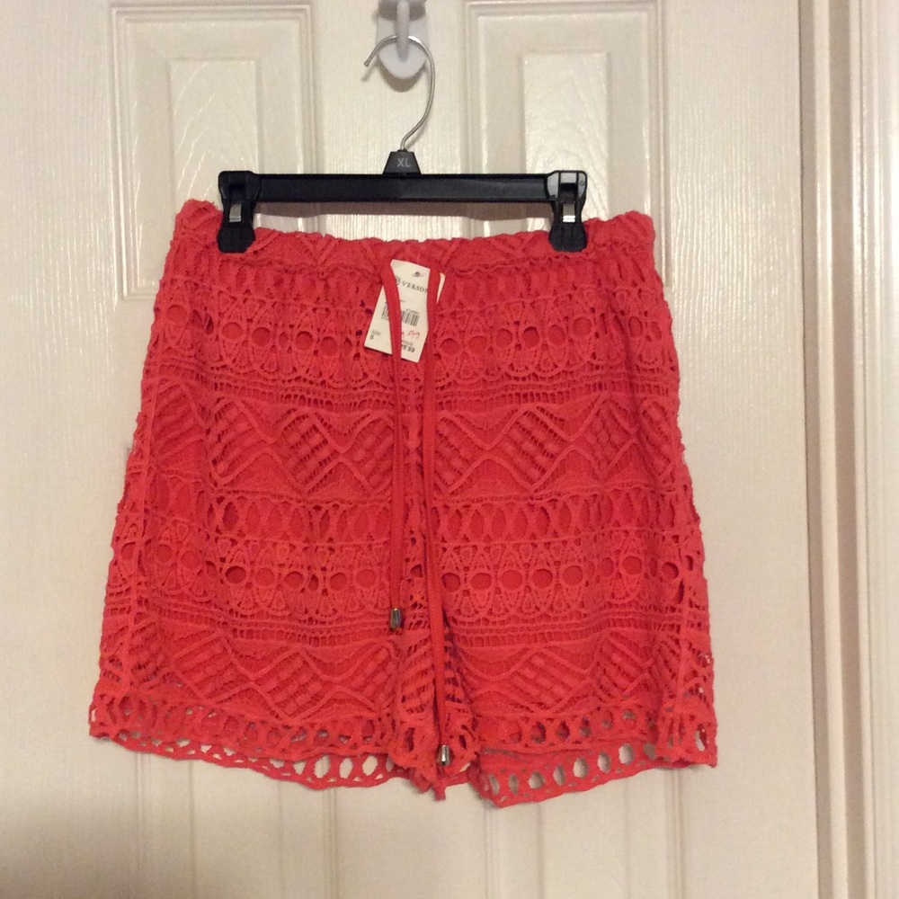 NEVERWORN Versona shorts