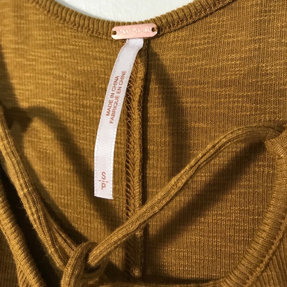 Free People Emmy Lou Top Gold. B71 - Picture 5 of 7