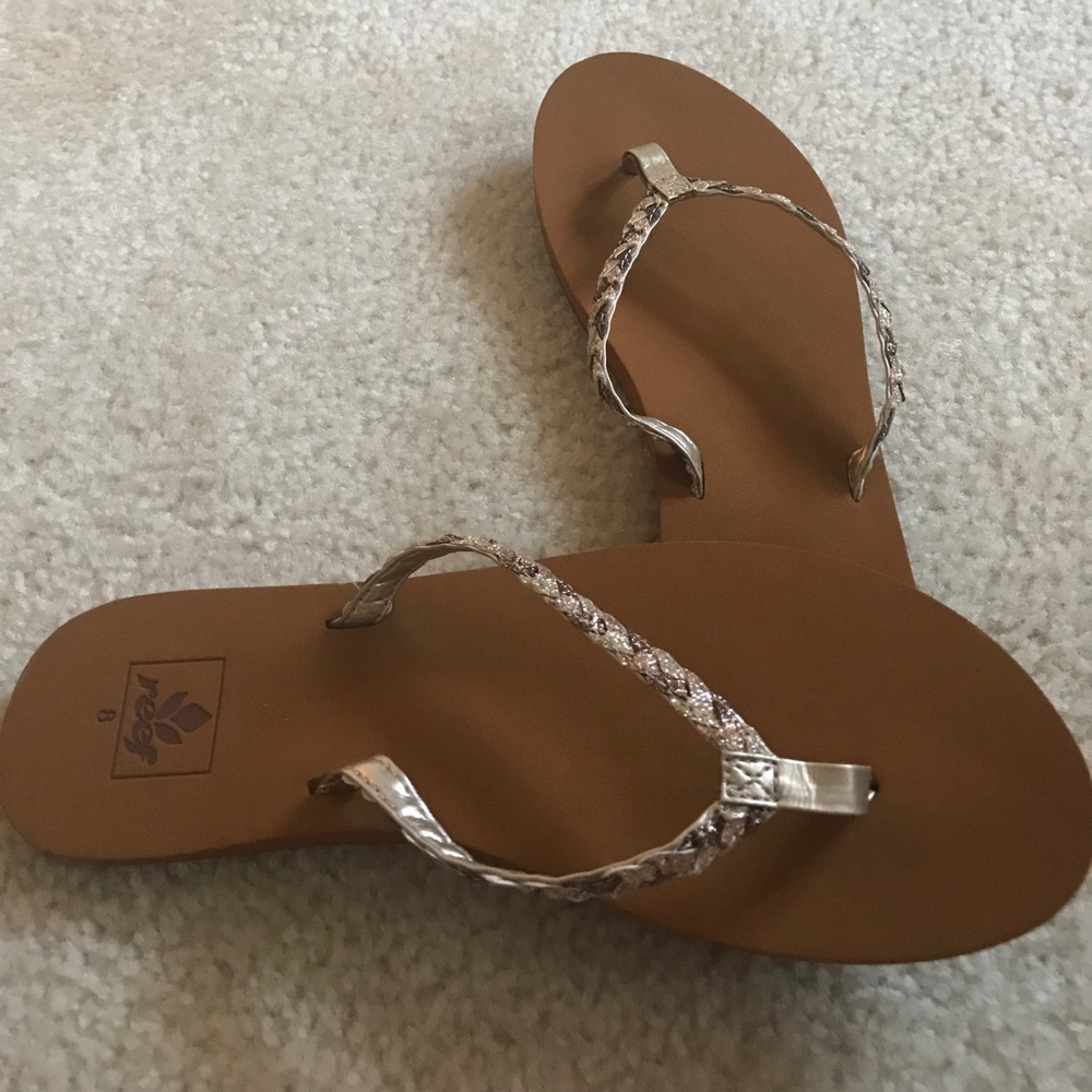 Reef flip flops-size 8