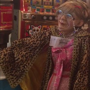 Meet your Posher, Ad