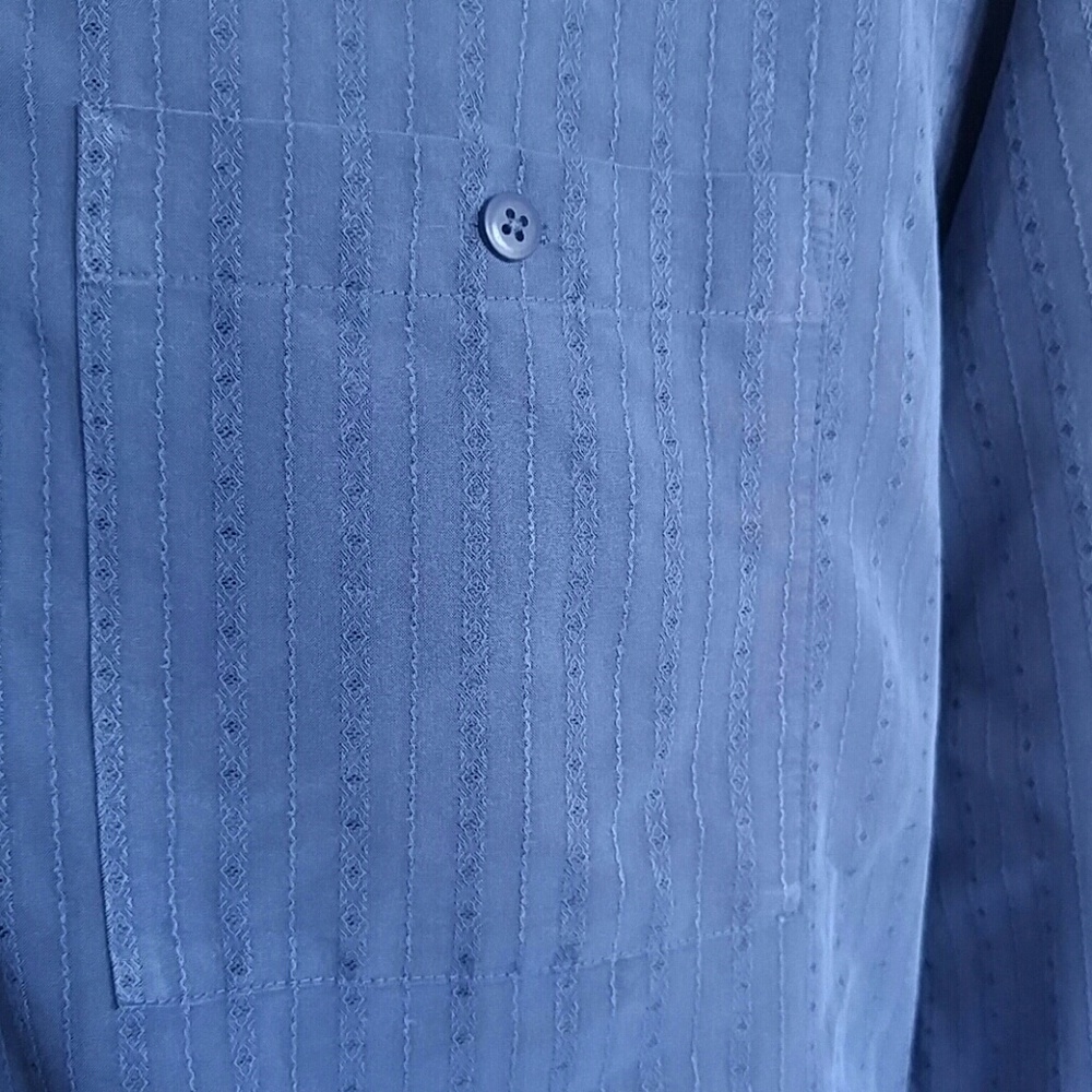 Shirt - Picture 3 of 6