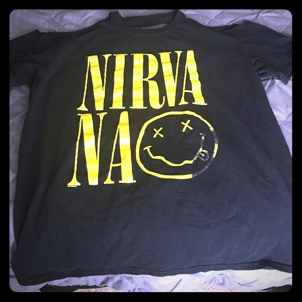 Nirvana distressed tee 🖤🤘🏻