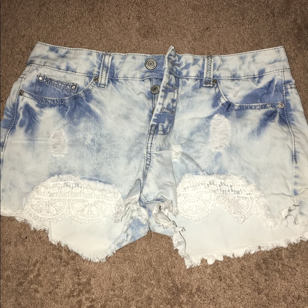 Bleached shorts