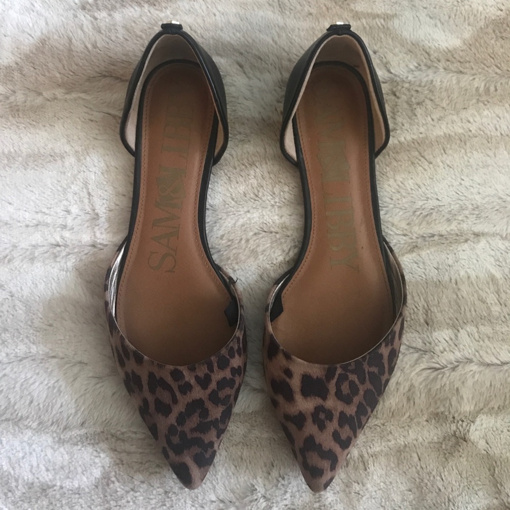 TWO PIECE LEOPARD PRINT FLATS