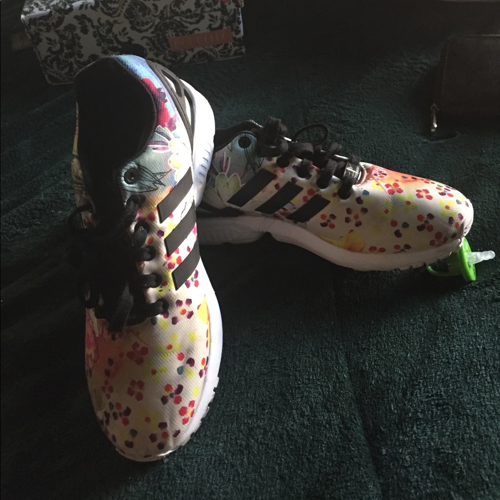 Adidas torsion flower pattern sneakers