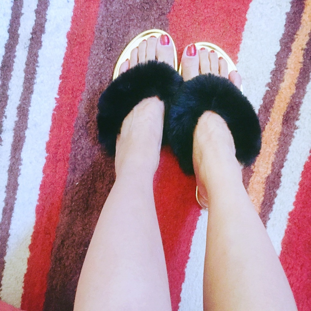 Faux fur sandal