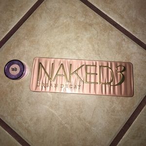 Naked 3 Palette + UD Midnight Cowboy eyeshadow