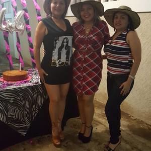 Meet your Posher, Sonia