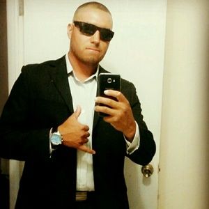 Meet your Posher, Ernesto