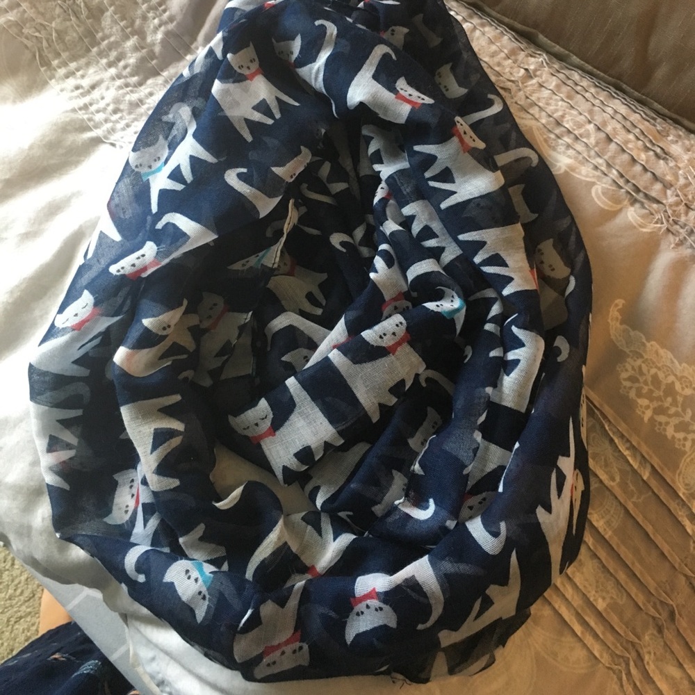 Cat infinity scarf