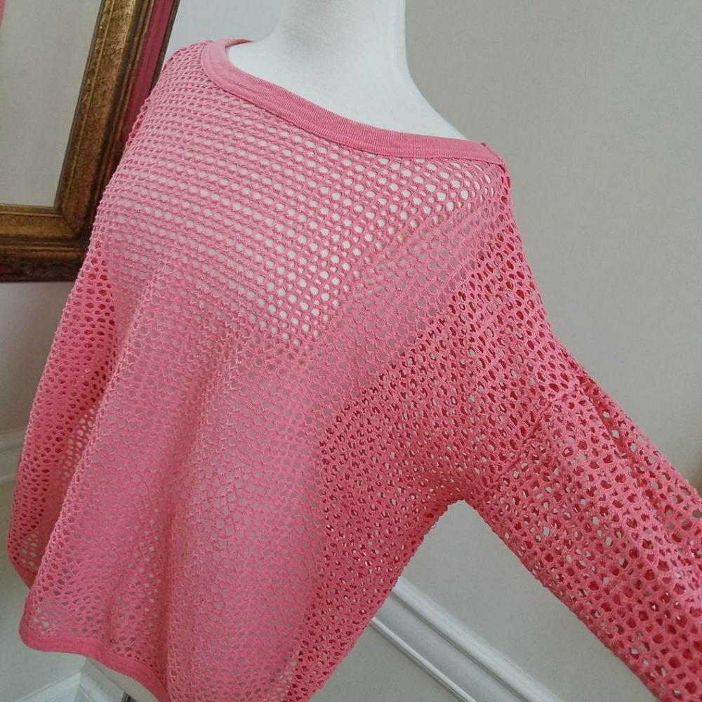 Coral netted oversize top