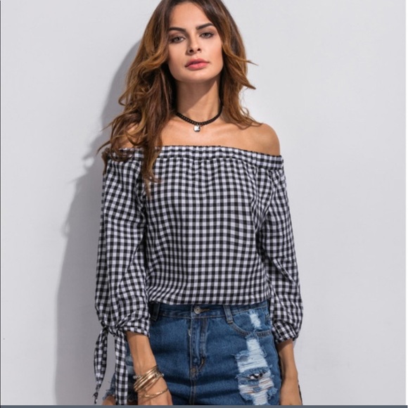 5⭐️rated"Melanie" off the shoulder gingham top - Picture 3 of 6