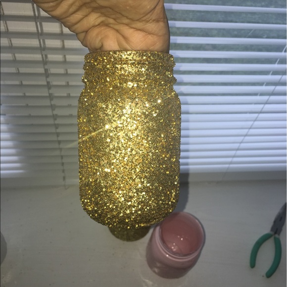Mason jar set. Two gold, one white, one pink - Picture 2 of 4