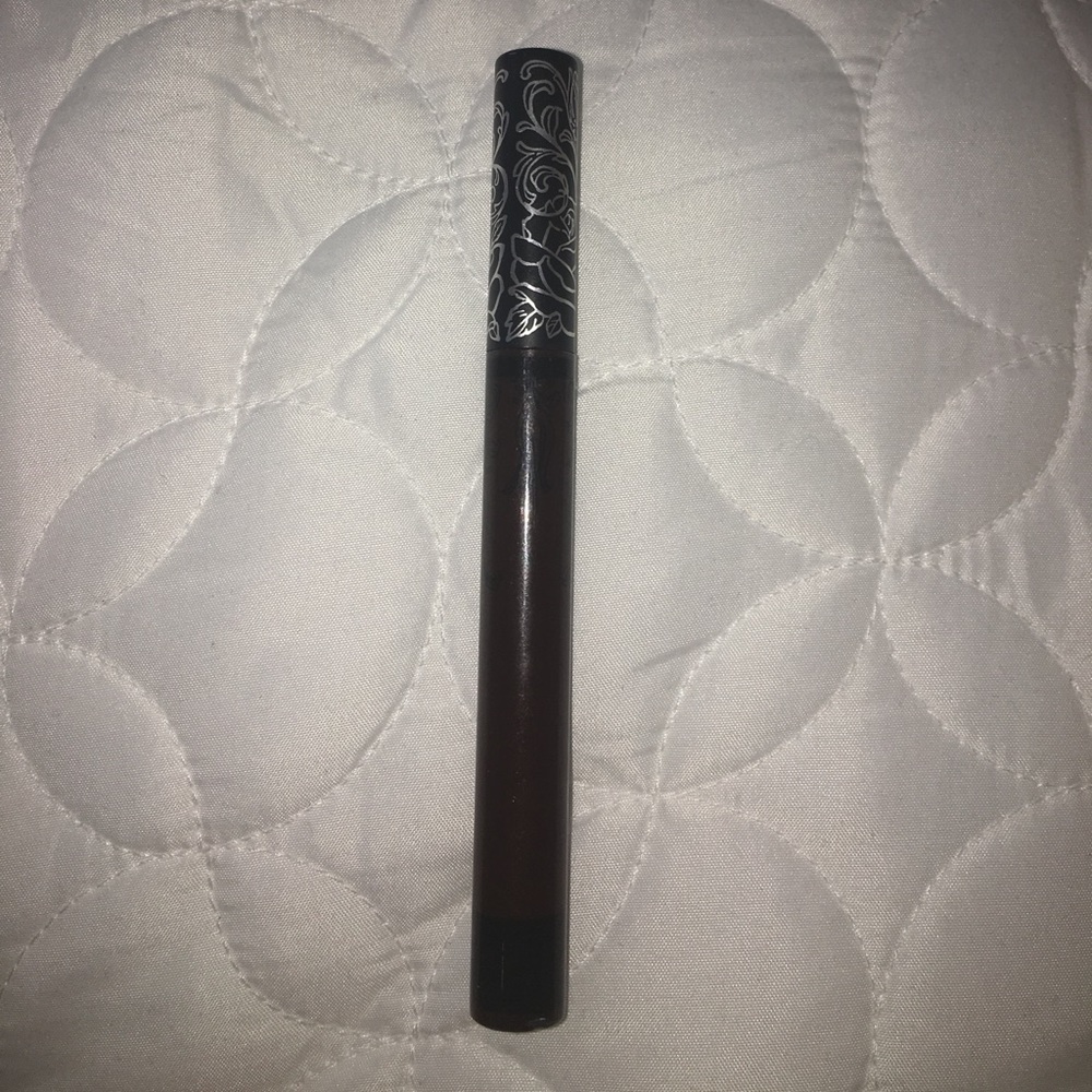 Kat von d matte lipstick