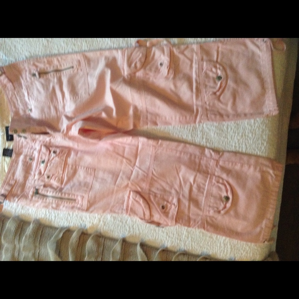 Pink capris - Picture 2 of 2