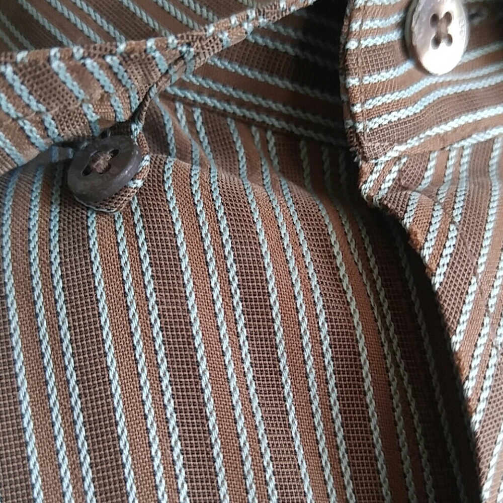 Shirt - Picture 3 of 7