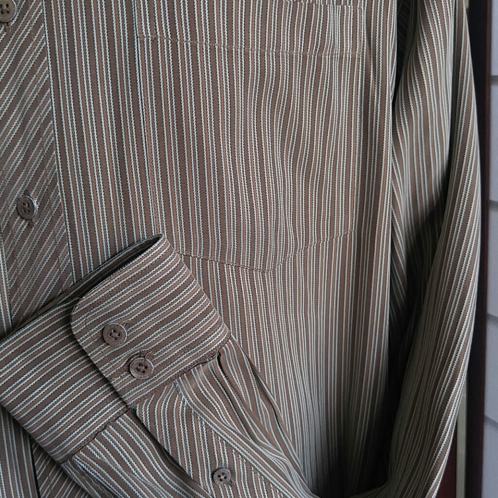 Shirt - Picture 5 of 7