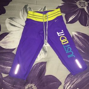 NWOT purple nike capri leggings