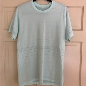 Lulu lemon shirt