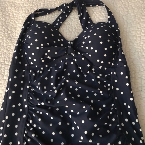 New Bathing suit - Picture 2 of 5