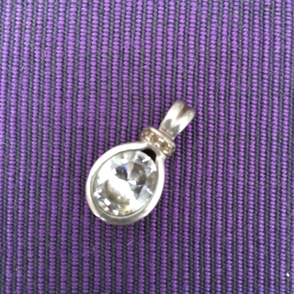Silver pendant with circonia