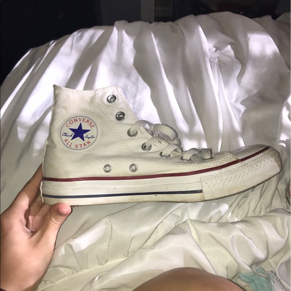 Shoes - High top converse!