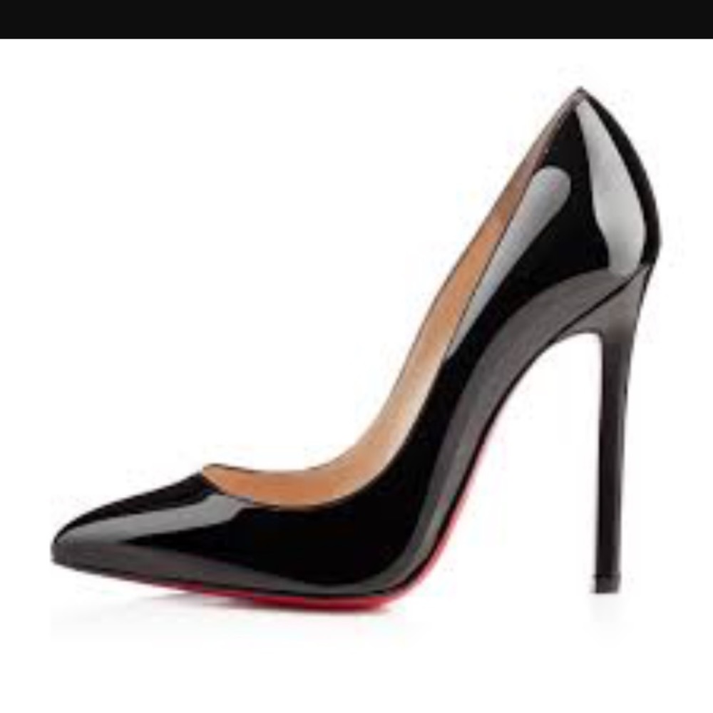 Christian Louboutin Pigalle in black