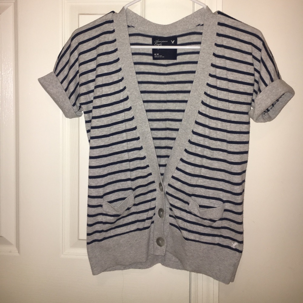 American Eagle Cardigan! 💙