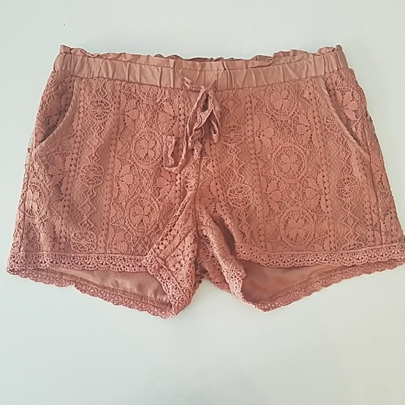 Nordstrom Pants - Nordstrom lace shorts sz 1