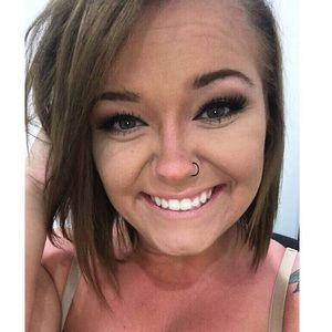 Meet your Posher, Samantha