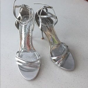 Like New, Silver Strappy Heels!