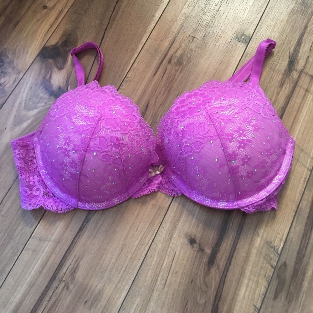 VS very sexy bra