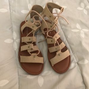 PacSun tie-up sandal