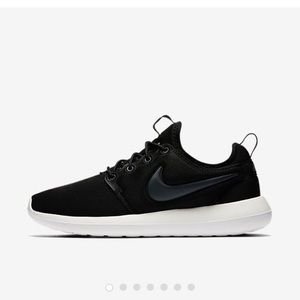 Women's Nike Roshe 2 (SOLD)