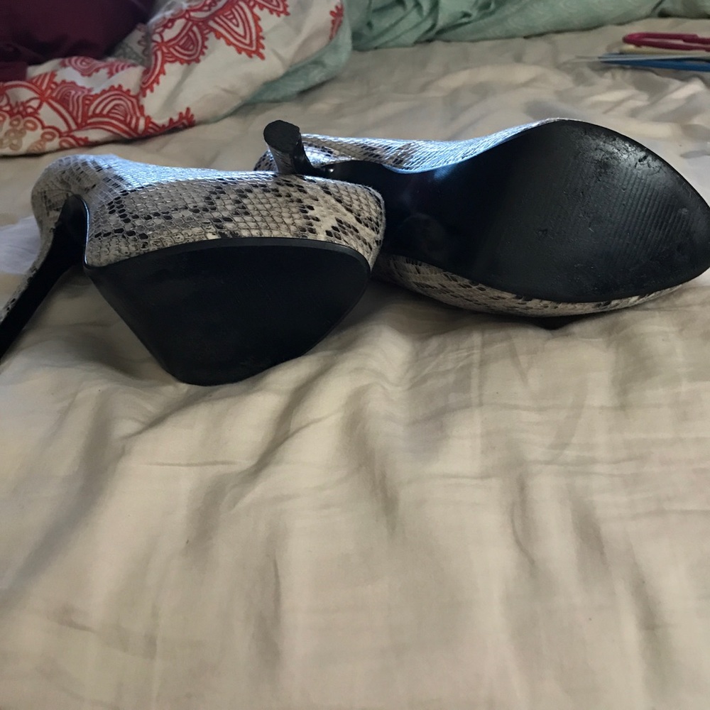 Steve Madden pumps - Picture 7 of 7