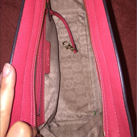 Michael Kors Selma Bag & Wallet - Picture 2 of 3