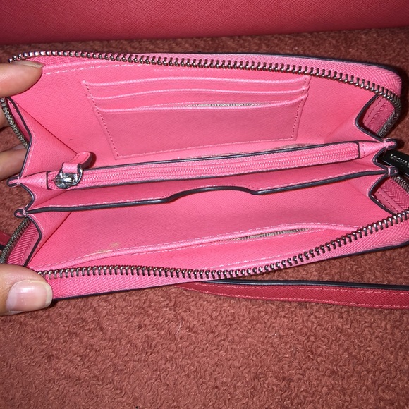 Michael Kors Selma Bag & Wallet - Picture 3 of 3