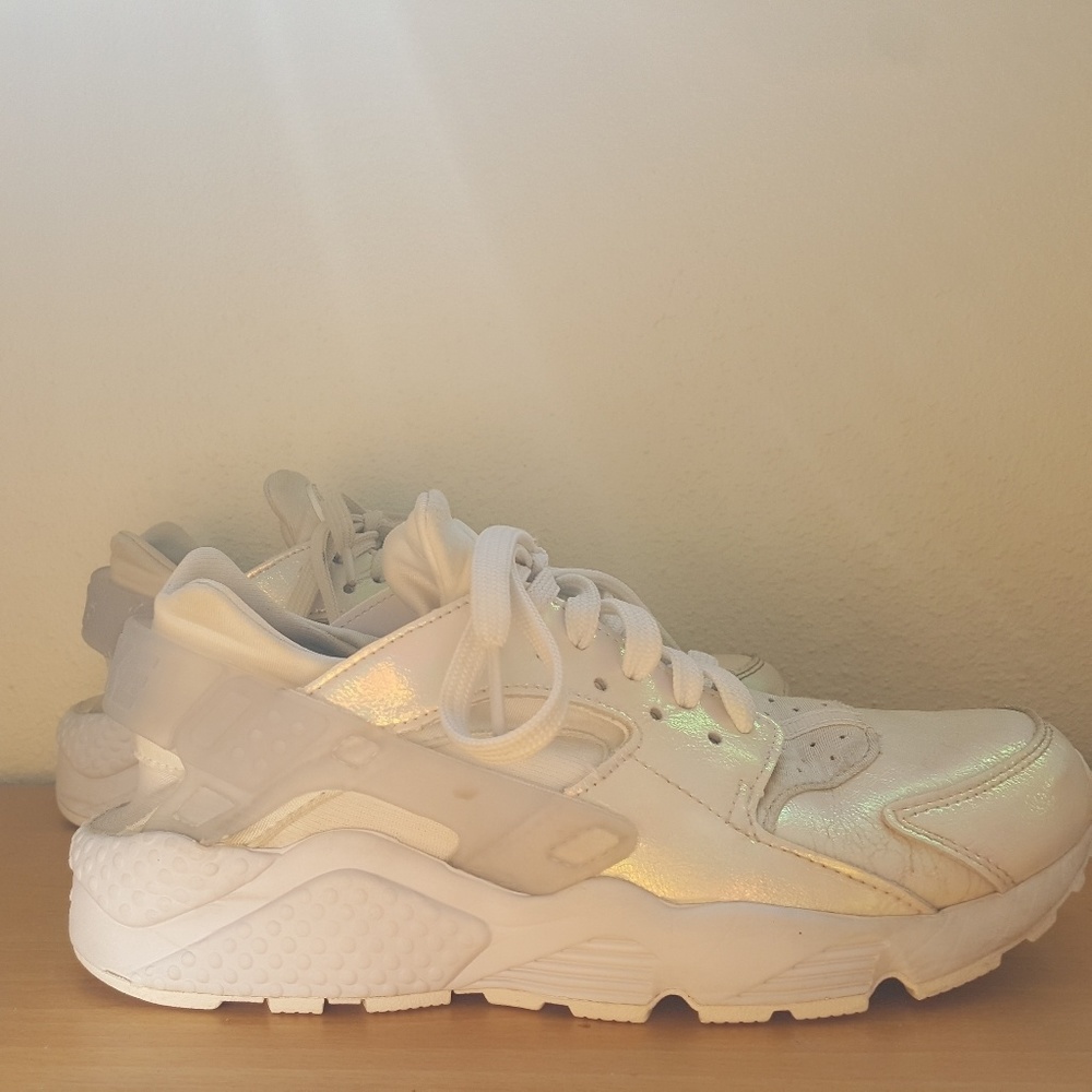 Nike Iridescent white Huraches
