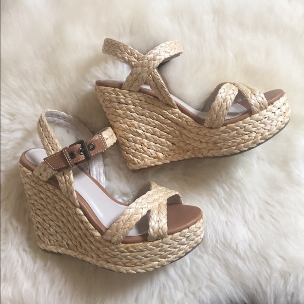 Mia Woven Platform Wedge Sandals - Picture 3 of 8