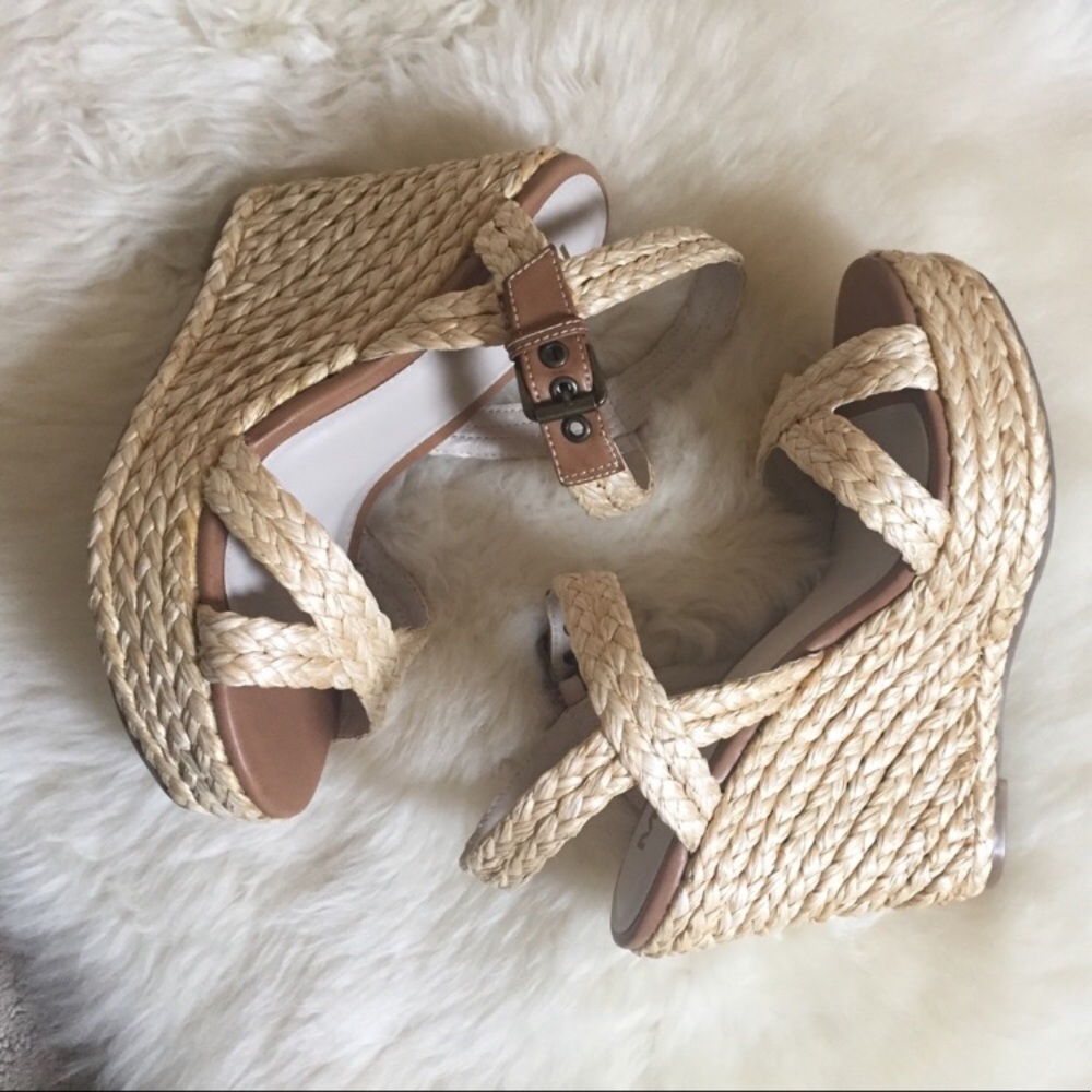 Mia Woven Platform Wedge Sandals - Picture 4 of 8