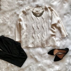 ❄️🌲Cable knit white sweater!!!
