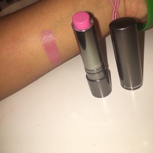 MAC lip color in What a Feeling!