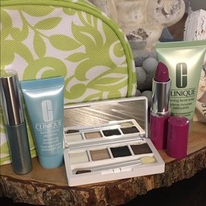 Clinique GWP - Lipstick Eyeshadow Skincare