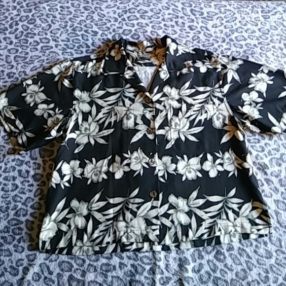 Tommy Bahama Tops - Sz M Tommy Bahama Silk Shirt Hawiian Palm Floral
