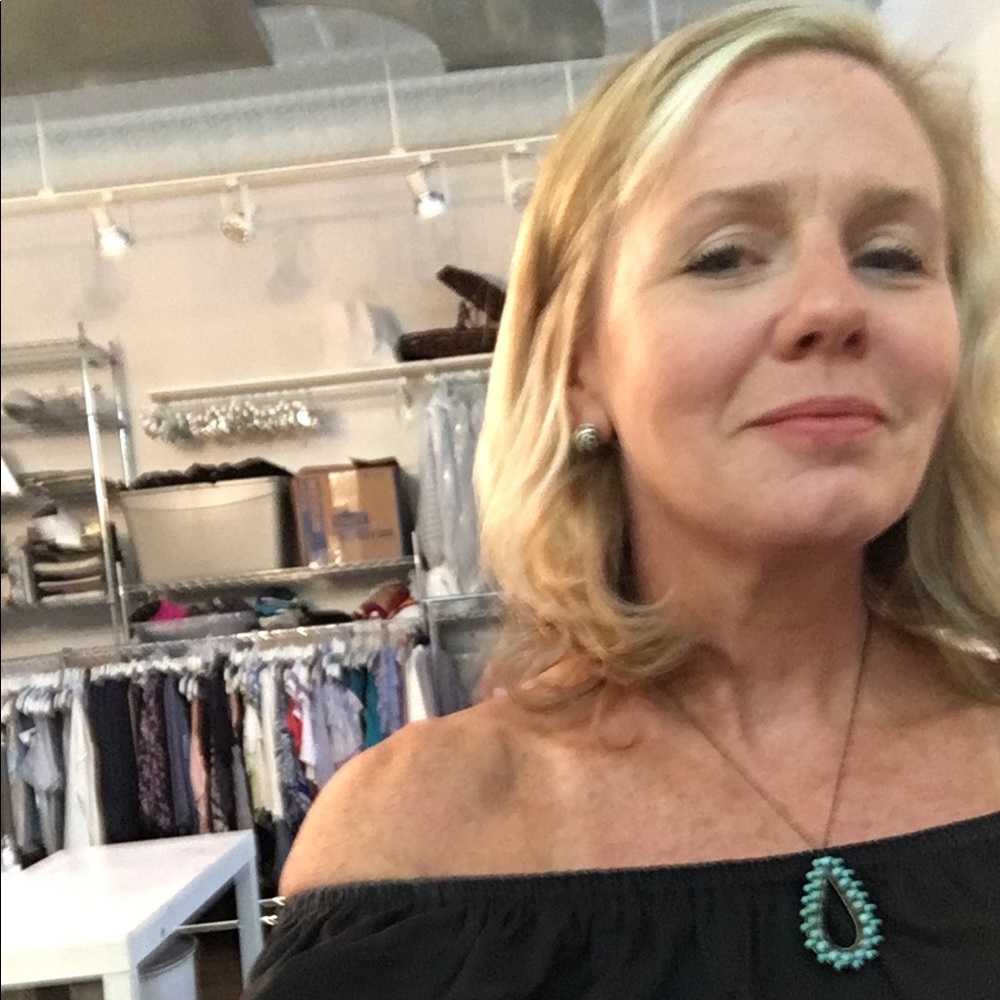 Meet your Posher, Camille