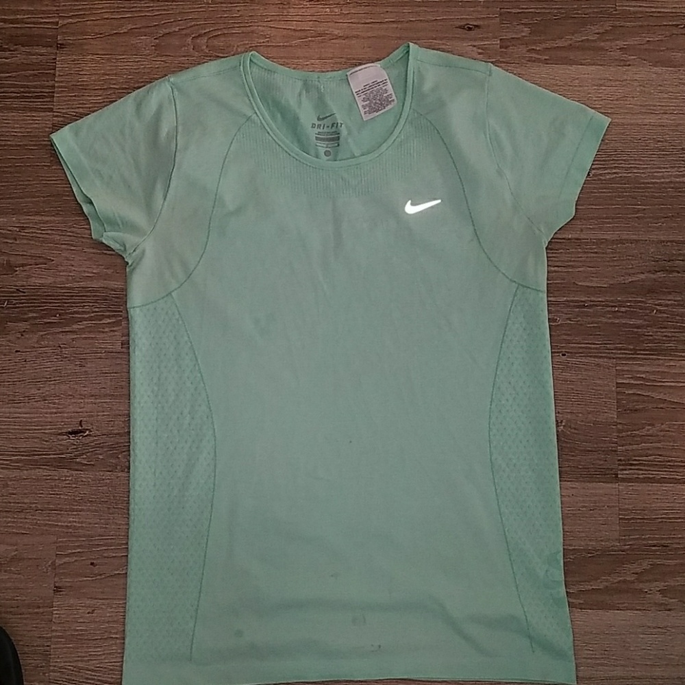 Nike Drifit Shitt